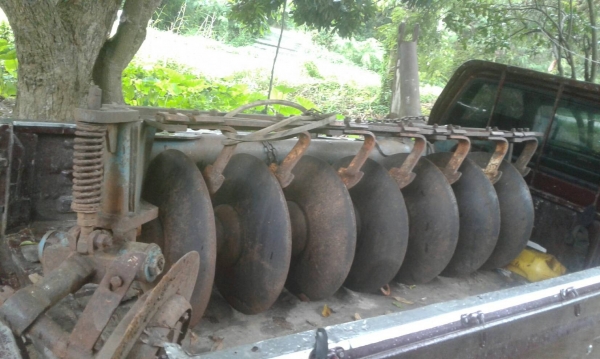 ขาย FORD 6600 รถสวยน่าใช้พร้อมอุปกรณ์ ดันหน้า ผาน3 ผาน7