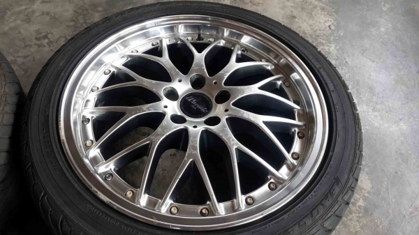 ล้อญี่ปุ่น European warwic mesh 5 รู 100 ขอบ 17 สภาพดีราคาเบาๆครับ