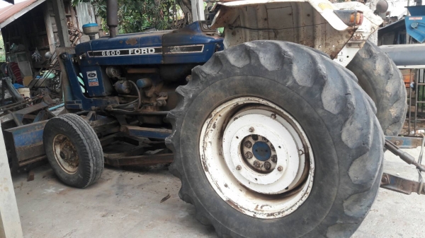 ขายรถไถFord6600 T3เอกสารเล่มสภาพสวยพร้อมใช้ ต่อคุณอ๊อฟพิจิตร086-737-9991