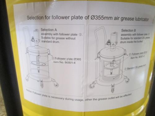 ราคาพิเศษ7,900 บาท!! เครื่องถังอัดจารบี ASHITA 13QB02 รหัสสินค้า : 80904507 www.nihonmono.com