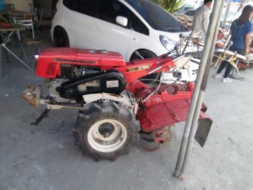 ราคาพิเศษ!! เพียง17,000 บาท รถพรวนดินเดินตามROBIN  ST60  รหัสสินค้า : 80802261 www.nihonmono.com