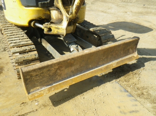 Komatsu PC35MR-2 อาร์มพิเศษ เก่าญี่ปุ่น แทรคเหล็กหุ้มก้อนยาง มีไลน์หัวเจาะ นำเข้าเอง