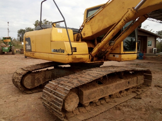 ขายKOMATSU PC200-8 ไฟฟ้าเต็ม สภาพดี เล่มทะเบียน ทำงาน15,xxx ชั่วโมง รถอยู่ขอนแก่น 1,600,000บ. สนใจ 0835601591 หรือ 0903494058
