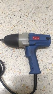 บล็อกไฟฟ้า ถอดน็อต ล้อ มู่เล่ ได้เลย บล็อกไฟฟ้า ถอดน็อต ล้อ มู่เล่ ได้เลย