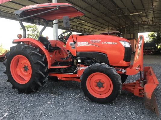 ขายรถไถคูโบต้า L4708SP (4WD)2เพลา พร้อมอุปกรณ์ ใบมีดดันดินและผานพรวน ราคา 498,000 บาท พร้อมส่งฟรีถึงบ้าน โทรสอบถามได้เลยค่ะ 081-9136451 ขอดูรูปทาง Line:Bow6451  รถสวย สภาพพร้อมใช้งาน  ชั่วโมงทำงาน 400 ชั่วโมง  เครื่องดี เกียร์ดี ยางดีทั้ง 4 เส้น ตรวจเชคเร