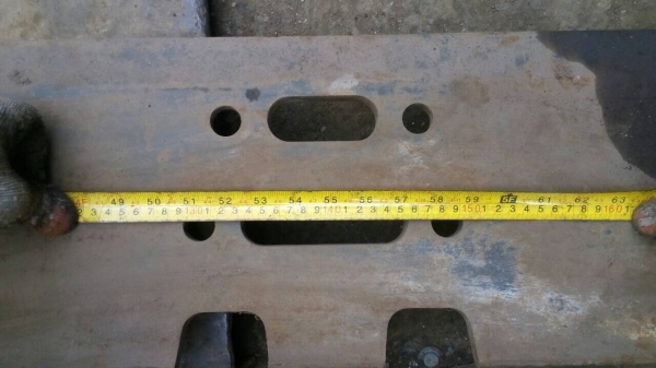 ขายแผ่นแทรก รถแมคโค โคมัสสุ PC-300 รูน๊อต 22 มิล แผ่นยาว 80ซม. สภาพตามรูป แผ่นสวยมากครับ ขายไม่แพงครับ