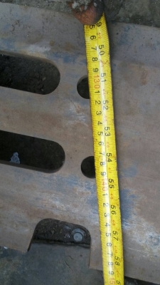 ขายแผ่นแทรก รถแมคโค โคมัสสุ PC-300 รูน๊อต 22 มิล แผ่นยาว 80ซม. สภาพตามรูป แผ่นสวยมากครับ ขายไม่แพงครับ