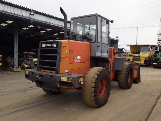 ขายรถตัก ยี่ห้อ Hitachi รุ่น LX110-7