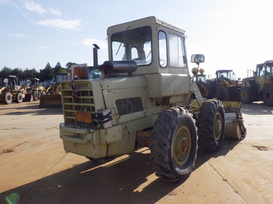 ขาย รถตัก Komatsu รุ่น JH30B