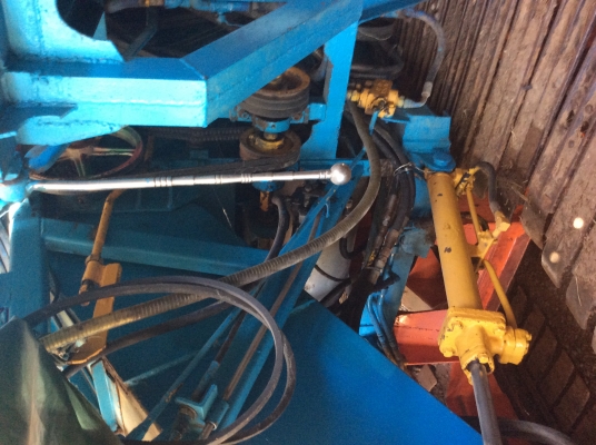 ขายรถเกี่ยวข้าว ขายรถเกี่ยวข้าว