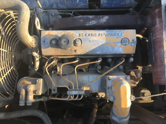 ขายอะใหล่ด่วน KOMATSU PC60-3 และPC60-5(ขายอะใหล่นะครับ)