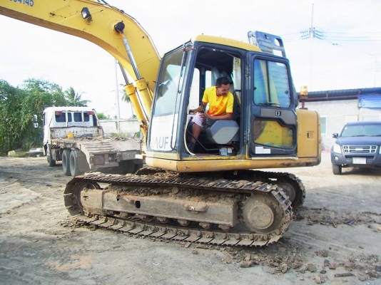 ขายรถแบ็คโฮ Komatsu Pc120 รุ่น 6