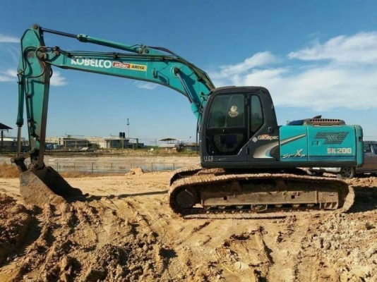 ขาย1,485,000 KOBELCO sk 200-6 YN 10 16,xxx ชม. มีไลน์หัวเจาะ  เครื่องดี ปั้มแรง เอวแน่น ช่วงล่างเต็มไฟฟ้าครบ เอกสารเล่มทะเบียน รถอยู่ จ.ขอนแก่น 090-772-3710 090-772-3708