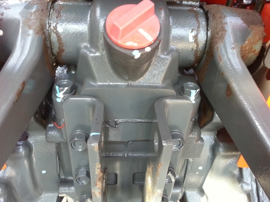 คูโบต้า L3208SP 4 WD รถเกรด A พร้อมใบมีดดันหน้า คูโบต้า L3208SP 4 WD รถเกรด A พร้อมใบมีดดันหน้า