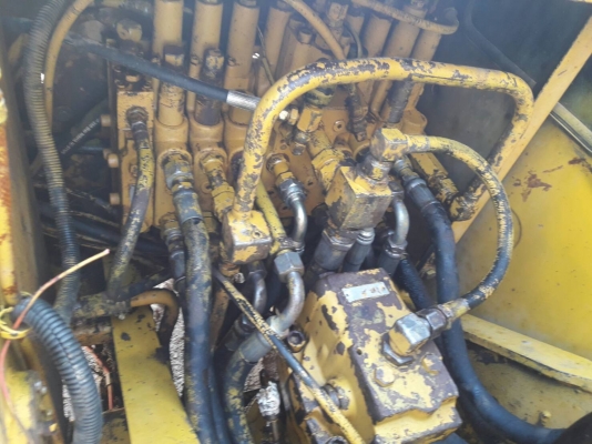 ขายด่วนรถแบคโฮCAT-E70Bรถนำเขามีใบอินวอยสภาพสวย