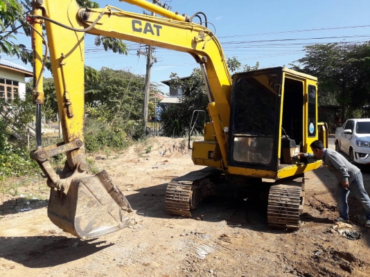 ขายด่วนรถแบคโฮCAT-E70Bรถนำเขามีใบอินวอยสภาพสวย