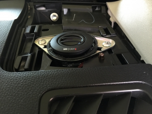 ขายลำโพง 6.5" MB QUART รุ่น RCM216 แยกชิ้น 2 ทาง ขายลำโพง 6.5" MB QUART รุ่น RCM216 แยกชิ้น 2 ทาง