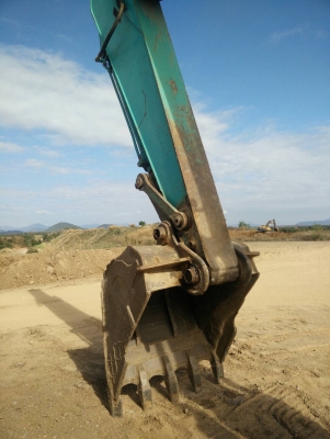 ขายด่วน แม็คโคร KOBELCO SK220MART-5 สภาพพร้อมใช้งาน เครื่องปั้มดี โซ่ช่วงล่างสวย เอวแน่น ตัวเดินดี เอกสารเล่มทะเบียน