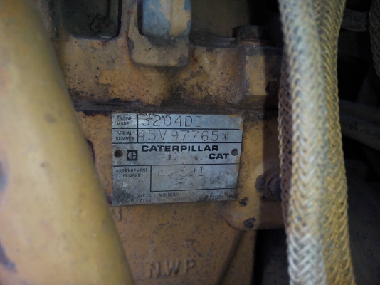ขายรถแทรคเตอร์ CAT D4E ตีนตะขาบ ราคา 450000 ขายรถแทรคเตอร์ CAT D4E ตีนตะขาบ ราคา 450000