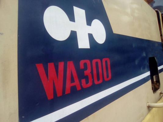 ขายรถตักล้อยาง K0MATSU WA300 เอกสารอินวอย ราคา 1050000