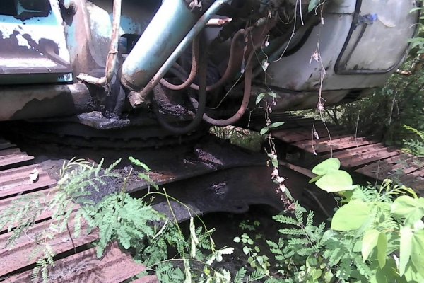 ขายแพ็คคู่kobelco sk200m5+Cat E200bสภาพใช้ได้ ติดต่อคุณอ๊อฟ พิจิตร086-737-9991