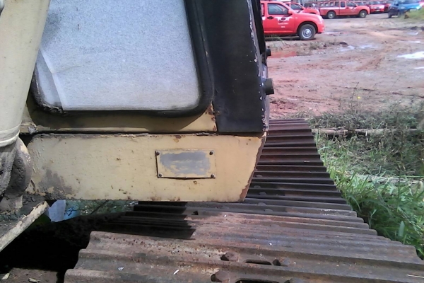 ขายแพ็คคู่kobelco sk200m5+Cat E200bสภาพใช้ได้ ติดต่อคุณอ๊อฟ พิจิตร086-737-9991