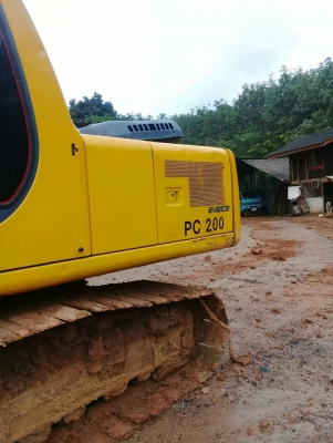 ขายรถแบคโฮ KOMATSU PC200-6 เอกสารอินวอย ระบบไฟเต็ม ช่วงล่างใหม่ ราคา 850000 ขายรถแบคโฮ KOMATSU PC200-6 เอกสารอินวอย ระบบไฟเต็ม ช่วงล่างใหม่ ราคา 850000