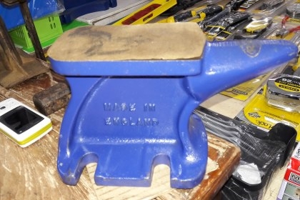 ขายทั่งRECORD NO.11 made in England.เก่าเก็บขนาด5กิโลสวยงาม