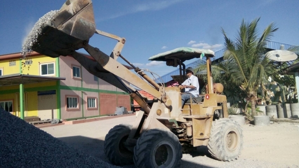 ขายด่วนรถตักเอวอ่อนkomatsu-507รถนำเขาสภาพพร้อมใช้งาน