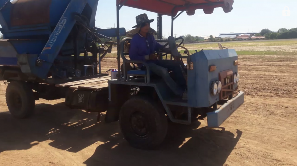 ขายรถนวด สี่ล้อกลาง เครื่อง 85 แรง ตู้สิงห์เปลือยจัมโบ ราคา  75,000 บาท