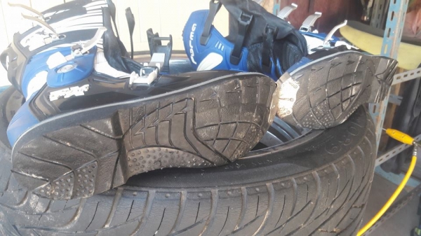 ขายรองเท้าฟอม่าเบอร์ 44