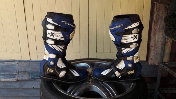 ขายรองเท้าฟอม่าเบอร์ 44