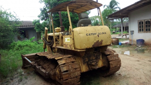 ขายรถเเทรค์เตอร์ CAT D4D ราคา 250,000