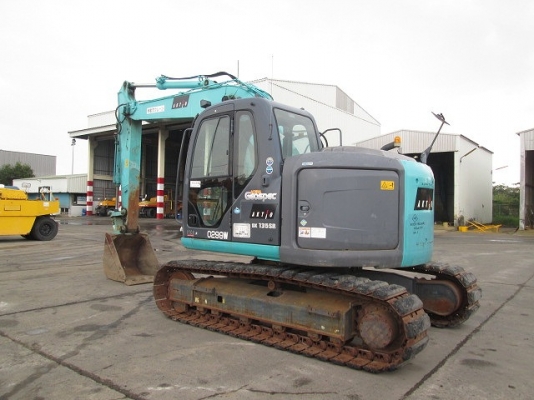 ขายรถขุด KOBELCO SK135SR-2 #YY06 ปี 2010 มือสองนำเข้า สภาพสวย พร้อมใช้งาน และยังไม่เคยใช้งานที่ไทย
