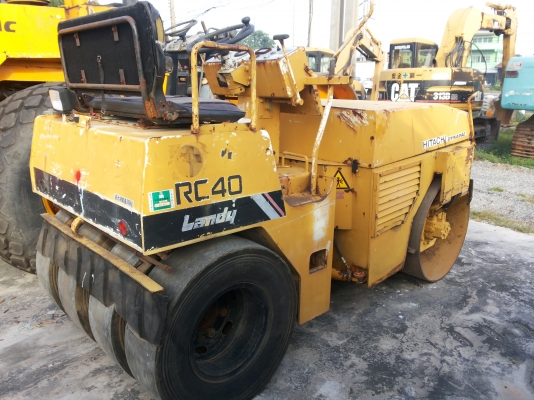 ขายรถบด DYNAPAC ( HITACHI ) รุ่น RC 40 พร้อมใช้งาน