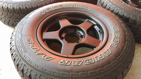 ขายล้อลายเบรดเล่ พร้อมยาง 265/70/16 ถูกๆครับ ขายล้อลายเบรดเล่ พร้อมยาง 265/70/16 ถูกๆครับ
