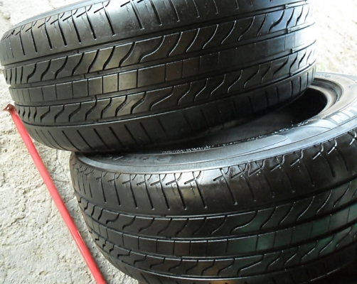 ยางขอบ17 มิชลิน 215-55-17ลงพื้นปี15 (4เส้น 4,800)ดอกเกือบ1เซ็น ยางขอบ17 มิชลิน 215-55-17ลงพื้นปี15 (4เส้น 4,800)ดอกเกือบ1เซ็น