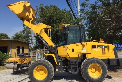 ขาย รถตักล้อยาง KOMATSU WA100-5 สวยแจ่ม ไร้ที่ติ นำเข้าจากญี่ปุ่น โทร.090-986-2521 อ๊อบ
