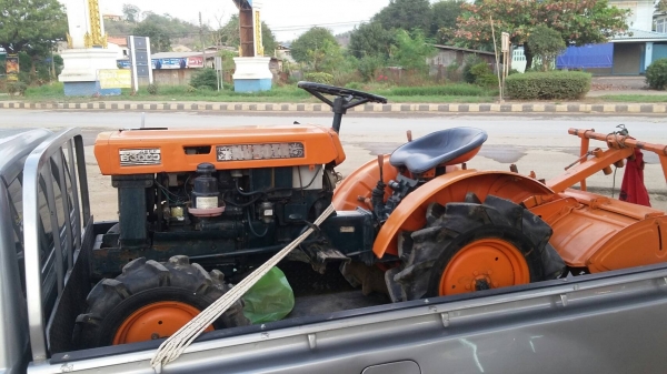 ขายรถB 6000 สวยๆของเก่านอกยังไม่ใช้งานในไทยเลย ขายรถB 6000 สวยๆของเก่านอกยังไม่ใช้งานในไทยเลย