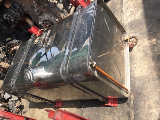 ถังน้ำมัน แสตนเลส 300L ญี่ปุ่นแท้100\%