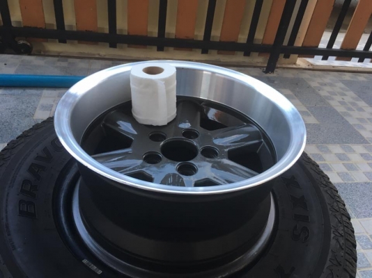 แมกซ์ sniper ขอบ15 กว้าง 7.5 นิ้ว 5รู 114 ET-15