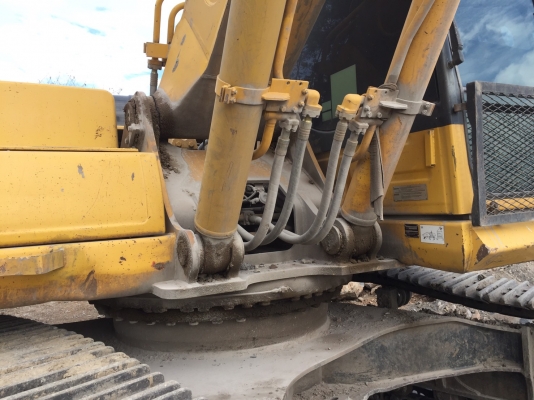 ขายถูกรถแบคโฮ Komatsu PC300 รุ่น 8 สภาพดี รถใช้งาน 12,920 ชม. สำหรับงานเหมือง หรือโครงการก่อสร้างขนาดใหญ่