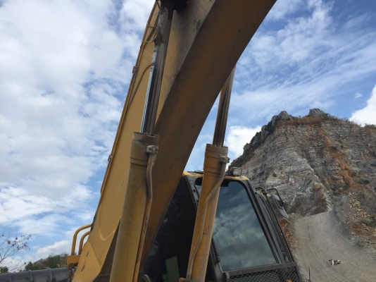 ขายถูกรถแบคโฮ Komatsu PC300 รุ่น 8 สภาพดี รถใช้งาน 12,920 ชม. สำหรับงานเหมือง หรือโครงการก่อสร้างขนาดใหญ่