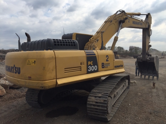 ขายถูกรถแบคโฮ Komatsu PC300 รุ่น 8 สภาพดี รถใช้งาน 12,920 ชม. สำหรับงานเหมือง หรือโครงการก่อสร้างขนาดใหญ่