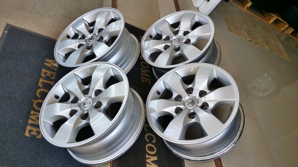 ล้อแม็กเดิมๆวีโก้ พรีรันเนอร์ ขอบ16 6รู139.7 พร้อมน็อตแท้ครบชุด