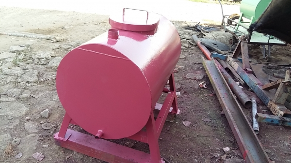 ขายถังน้ำมัน ถังเก็บน้ำ มือสอง ขนาด 300ลิตร สภาพสวยพร้อมใช้งานค่ะ