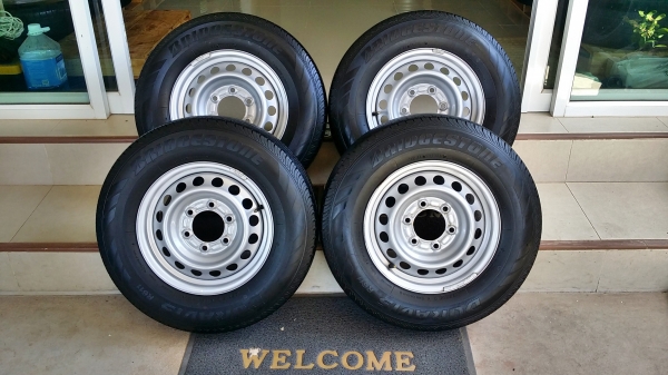 ล้อกระทะอีซูซุ ขอบ15 6รู139.7 พร้อมยางบริดสโตน ดูร่าวิส ปี13