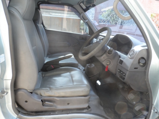 NISSAN URVAN 3.0 MT 2J ติดตั้งแก๊ส NGV พร้อมใช้ ขายถูก T. 086-527-9533