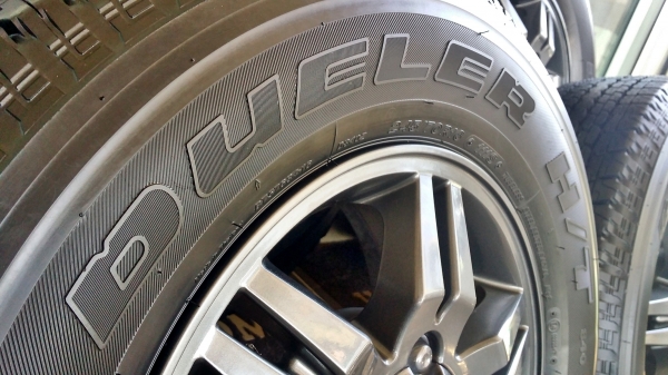 ล้อแม็กเดิมดีแม็ก เอ็กซีรี่ส์ ขอบ16 6รู139.7 พร้อมยางบริดสโตน ปี11