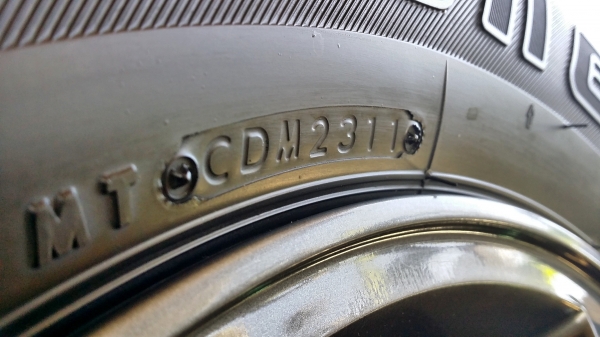 ล้อแม็กเดิมดีแม็ก เอ็กซีรี่ส์ ขอบ16 6รู139.7 พร้อมยางบริดสโตน ปี11